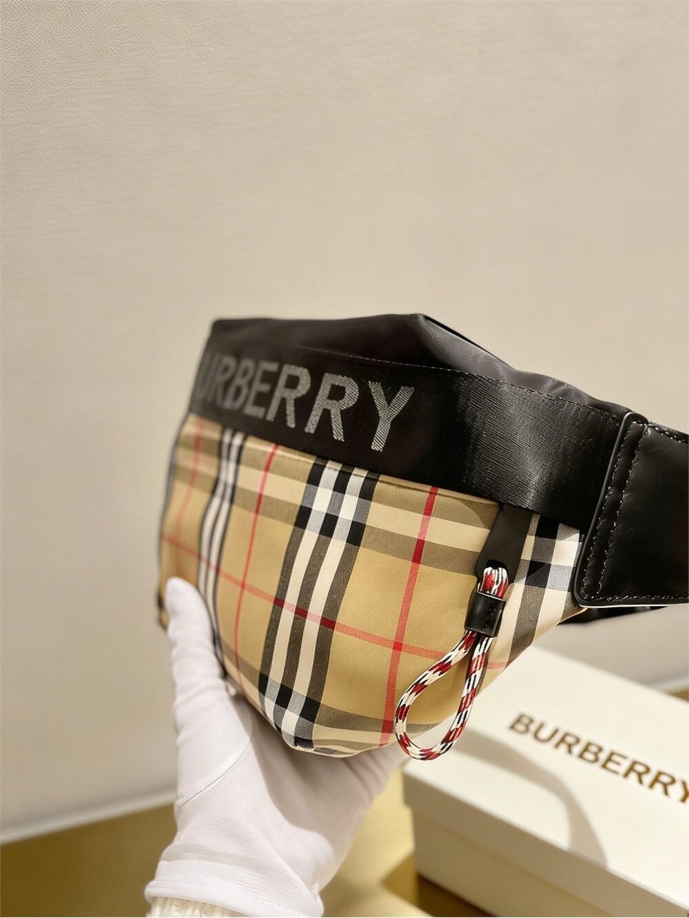 Burberry Vintage Check Belt Bag - Picture 3 of 6